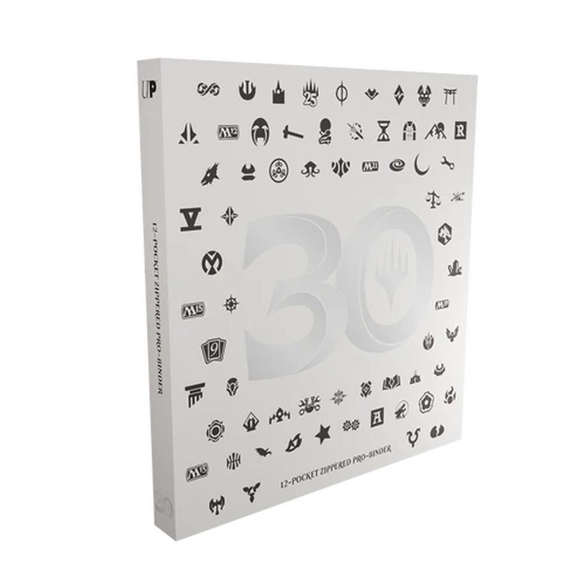 Premium Album Pro Binder Zippered 12 Tasche Magic 30th Anniversary